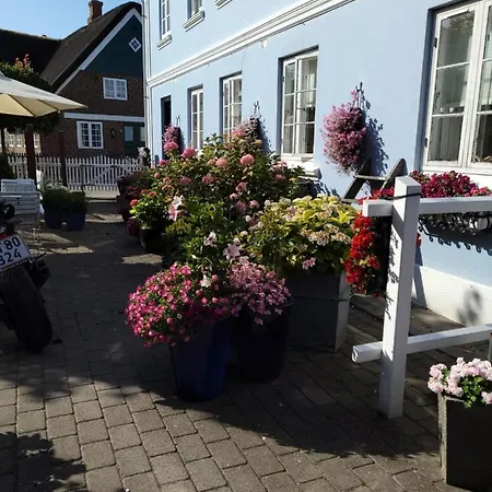 Det Bla Gaestehus * Fano